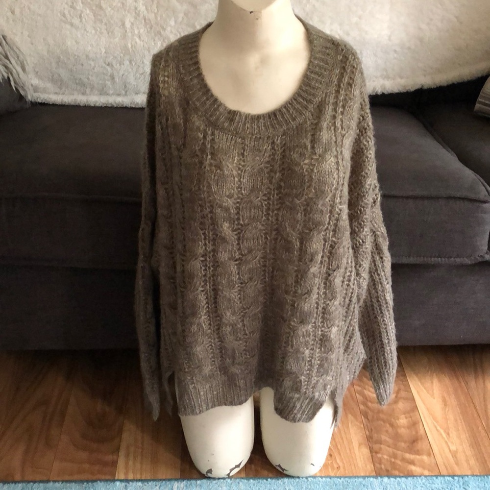 THE softest, warmest sweater ! 🐨